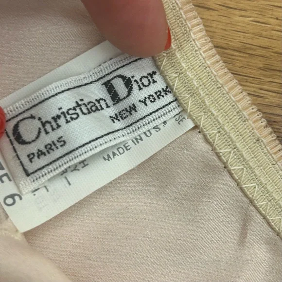 *SOLD*VTG Christian Dior Peach Silky Satin And Floral Lace Panty ILGWU NWT Size6 - Picture 5 of 12